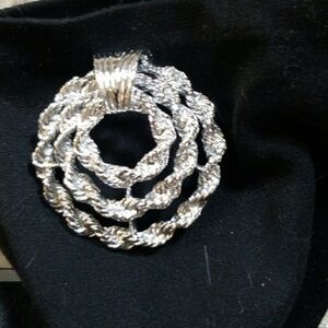 Gerry's‎ vintage  Silver circle pin